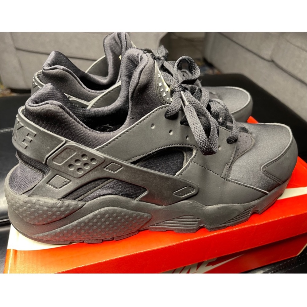 NIKE AIR HUARACHE - MEN TRIPLE BLACK SZ: 13